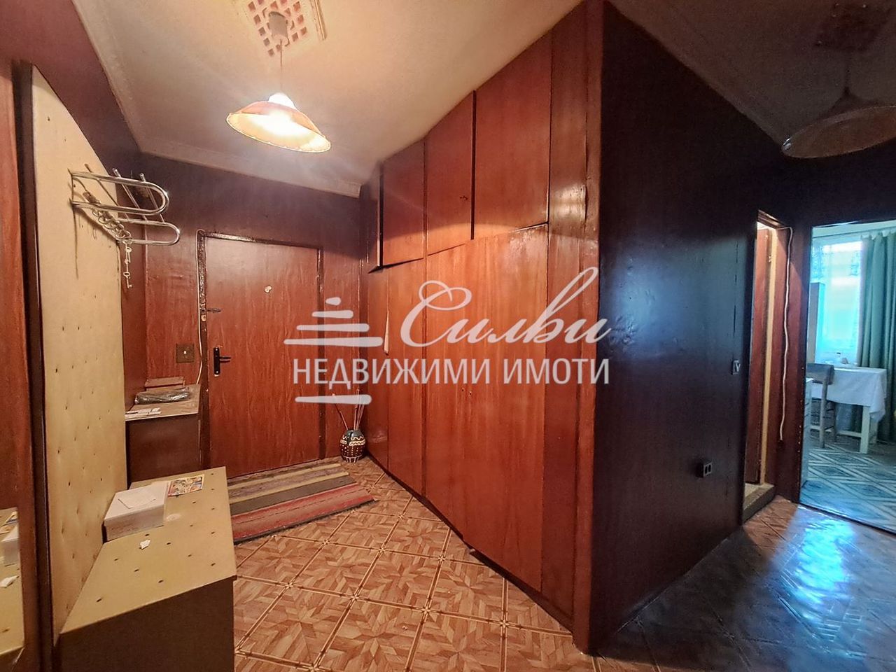 Продава се Двустаен апартамент в Шумен, Боян Българанов 1 - 64 кв.м за 1028 €/кв.м - Снимка #6
