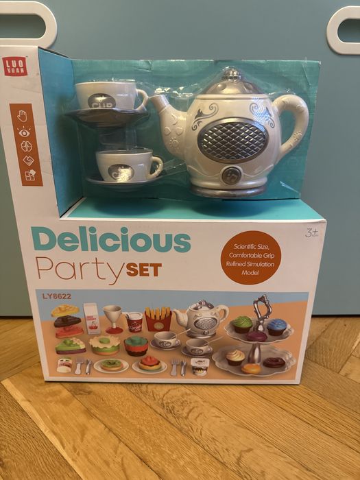 Различни играчки