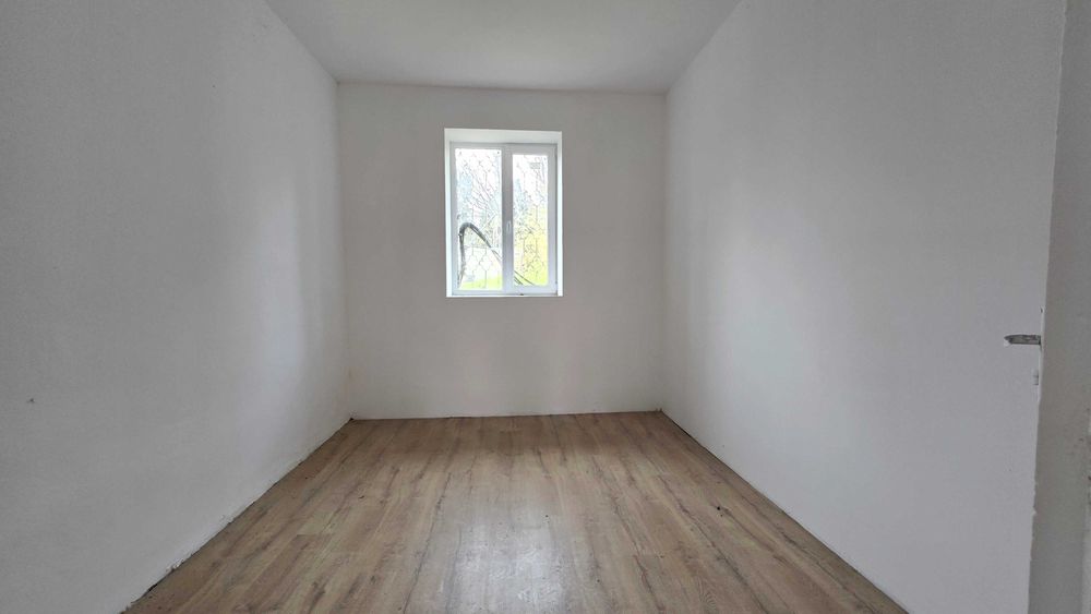 Дава се под наем Офис в Варна, Галата - 230 кв.м за 1380 € - Снимка #4