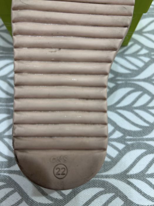 Босоножки для девочки