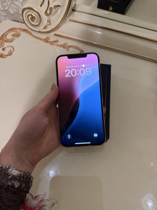 12 pro max золотой