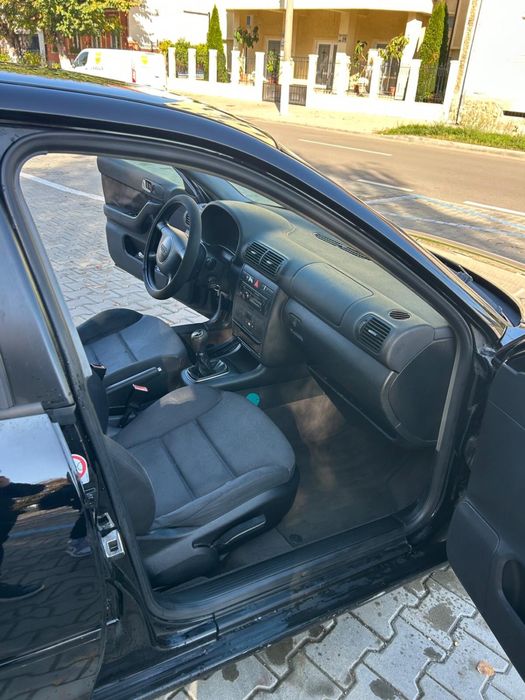 Vand Audi A 3  - An de fabricatie 2004 - motor 1.9 diesel ( 131 cp ) .