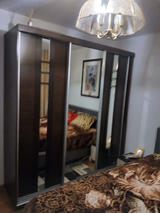 Vind URGENT apartament