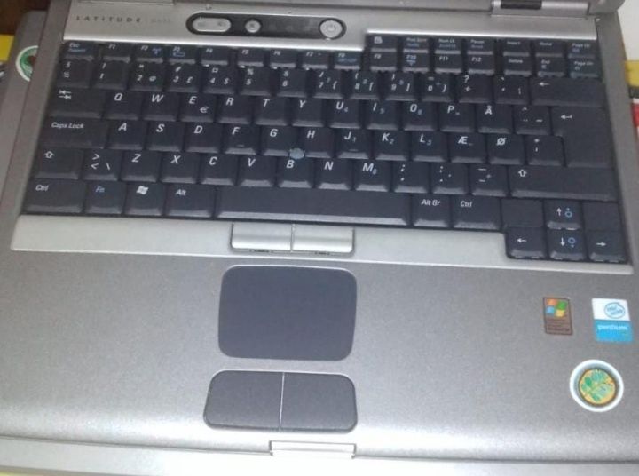 Laptop dell funcțional