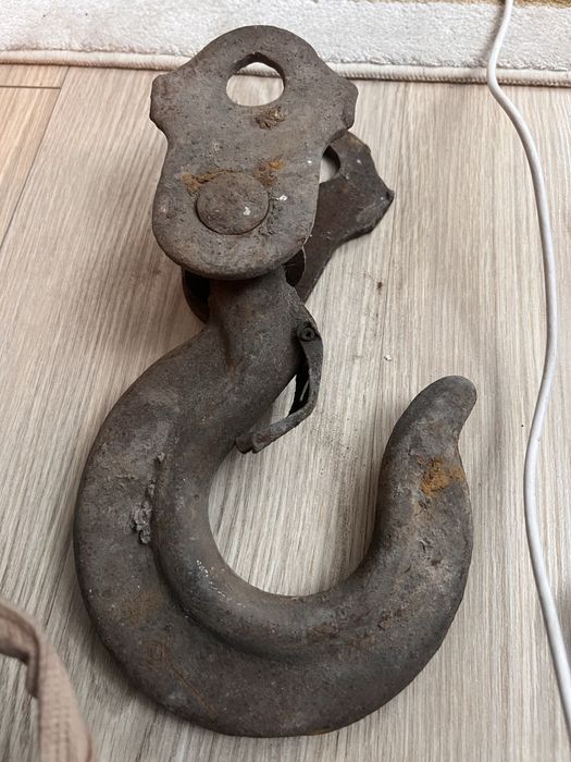 Крюк крана манипулятора