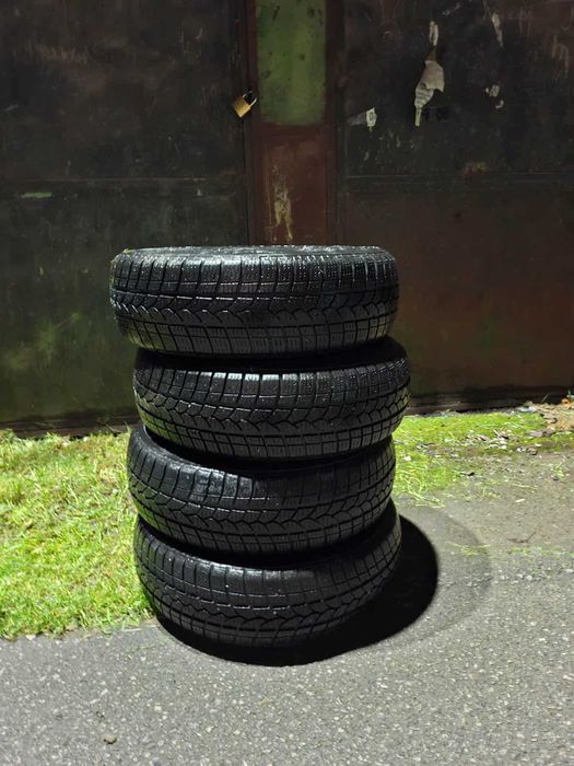 Vând anvelope iarnă