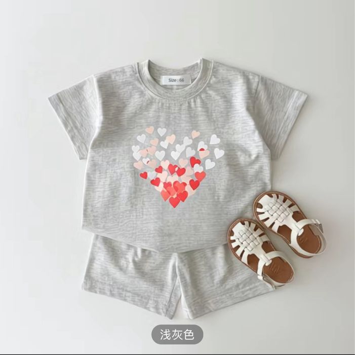 Продам новые вещи для девочек