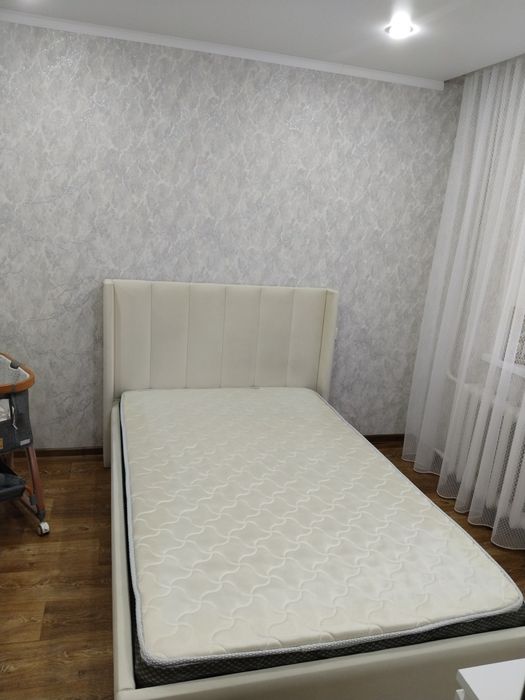 Кровать двуспальная