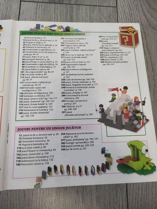 365 de constructii Lego