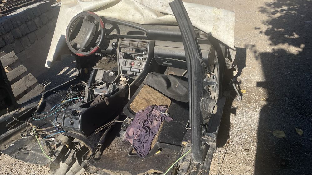 Ауди с4 запчасть