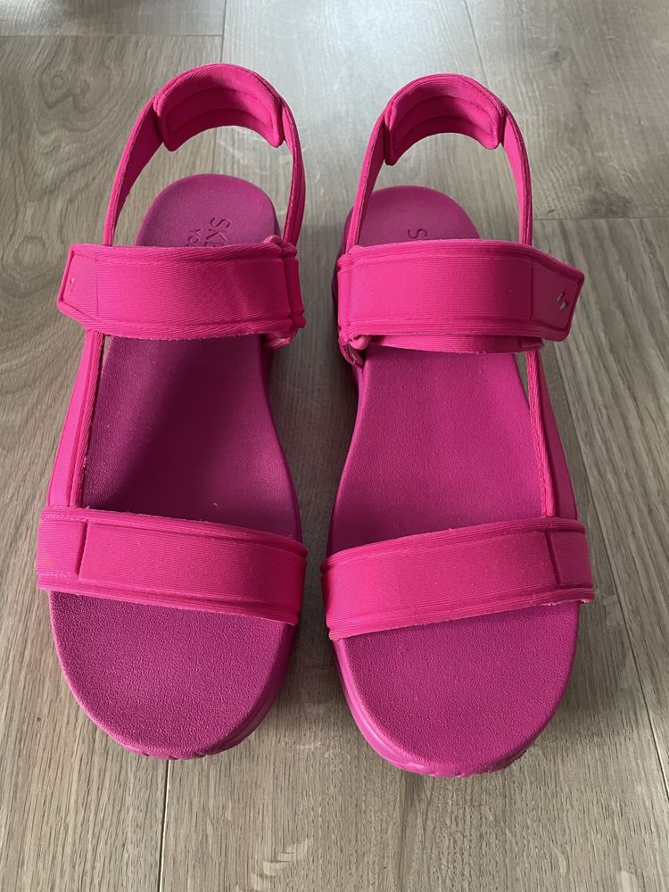 Дамски сандали Skechers