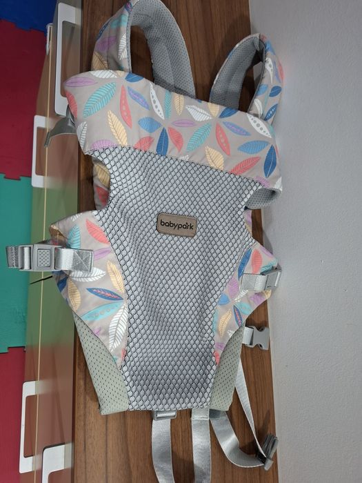 Marsupiu ergonomic pentru bebelusi cu 3 pozitii de purtare