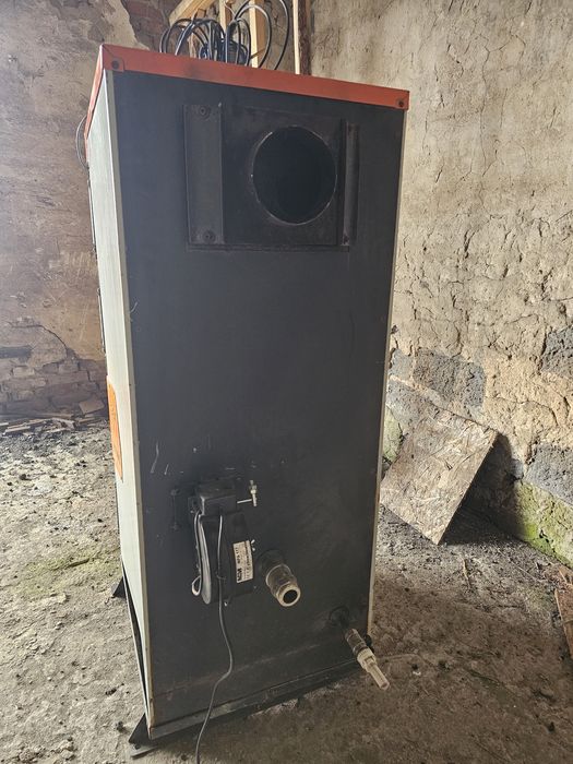 Котёл длительного горения UNI 30