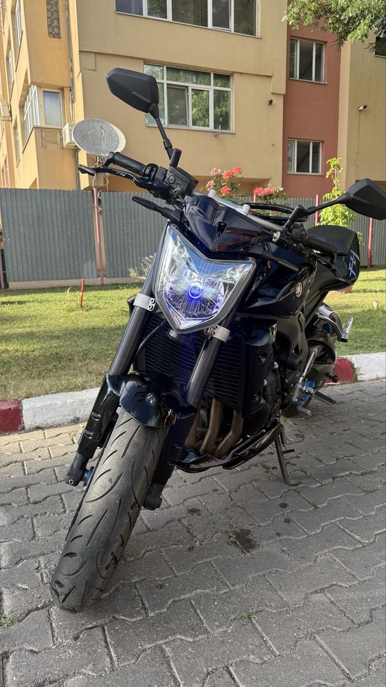 Vand Yamaha FZ1 Naked