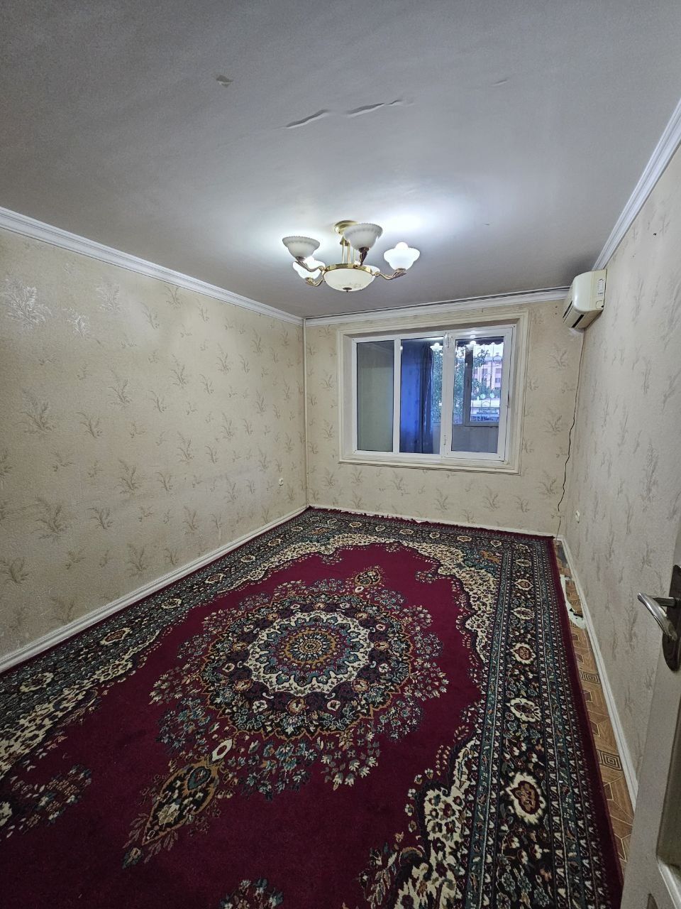 Ипотекага квартира  Самкочда жойлашган 2 х + балкон 6 м 2 этажда