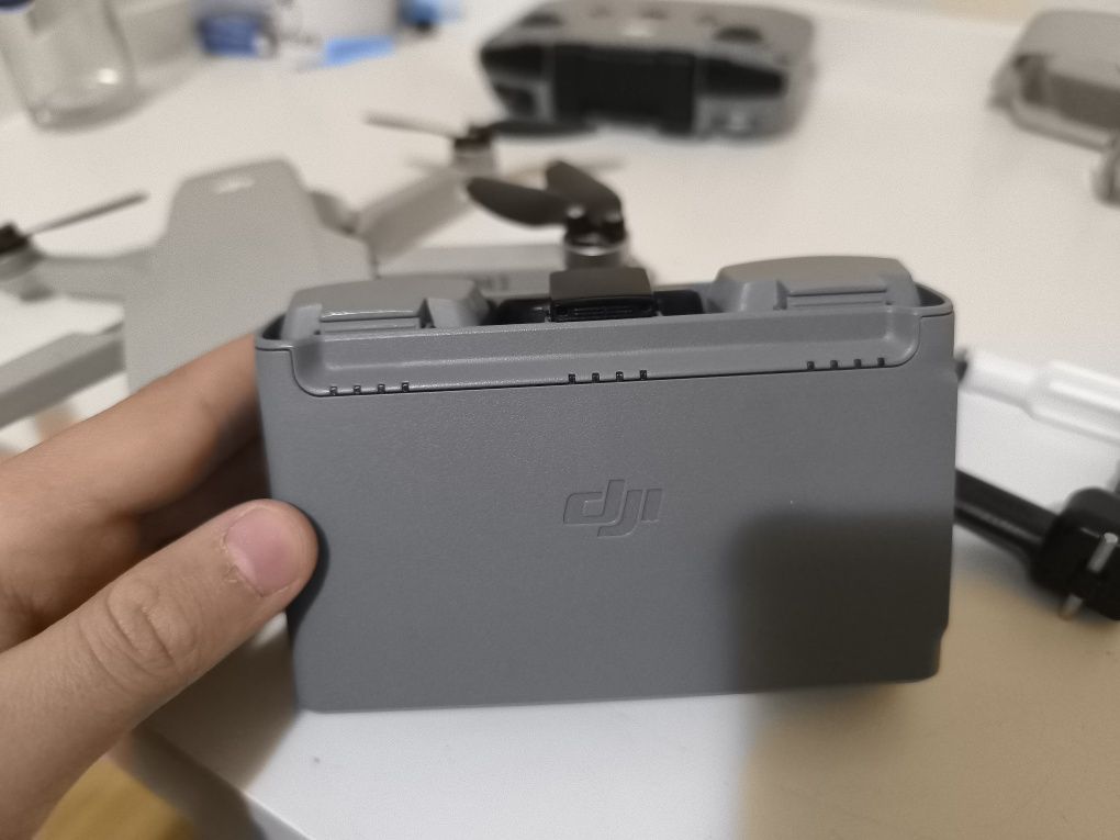 Dji mini 2 fly more combo