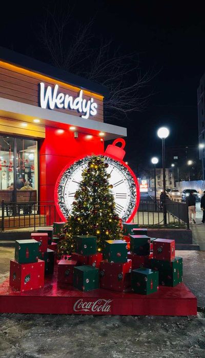 Новогодняя декорация офисов и.т.\Yangi yil dekoratsiyasi ofislar uchun