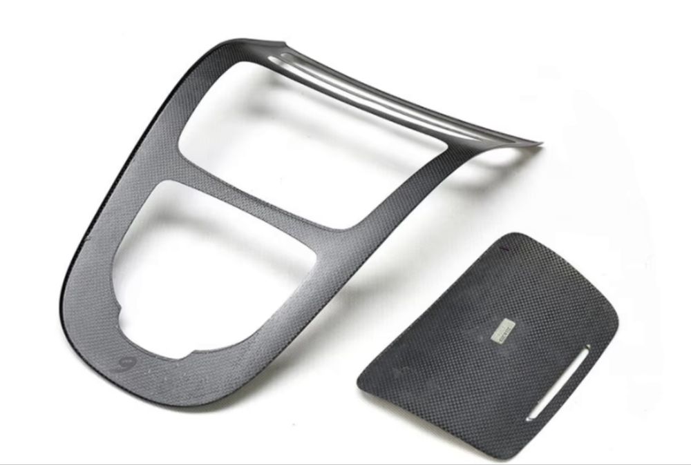 Централна карбонова конзола за Mercedes W205 W213 X253