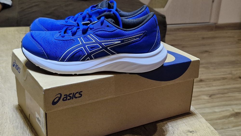 Дамски маратонки Asics