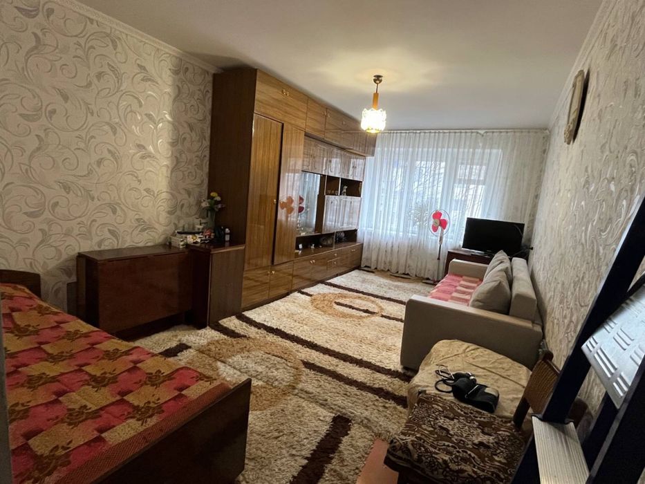 Продам 1 комнатную 1 мкр