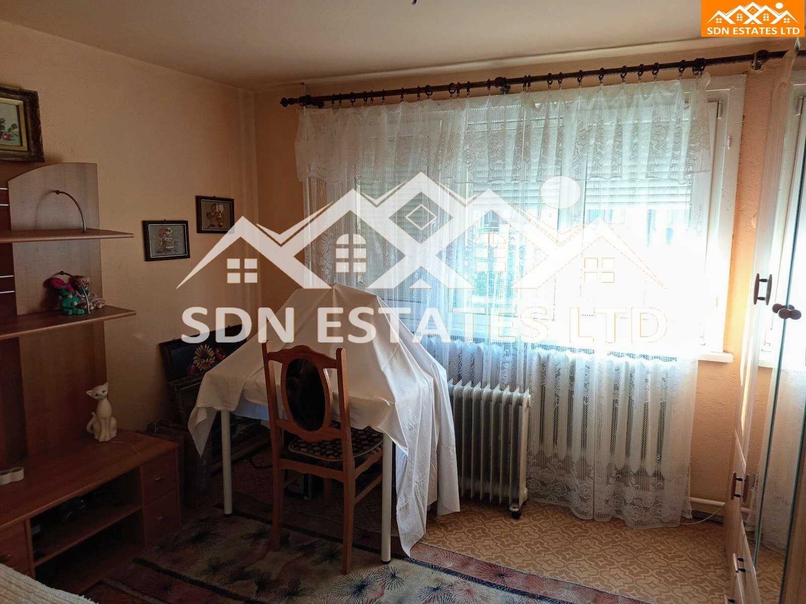 Продава апартамент до Централна градска Поща, гр. Казанлък