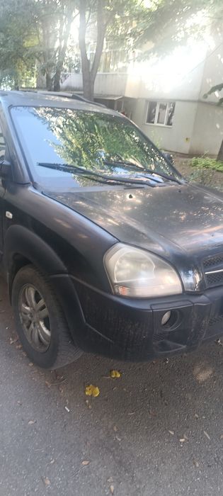 Vând  Tucson an 2006
