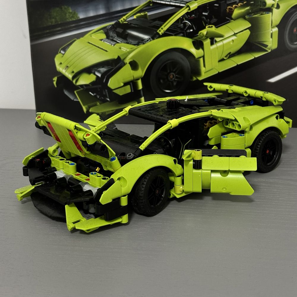 LEGO Technic Lamborghini Huracán