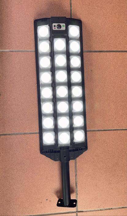 Lampa solara stradala cu 23 Led-uri, Senzor de miscare, telecomanda