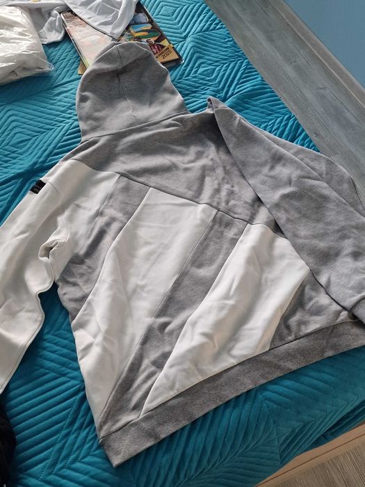 Продавам 3 броя суичъри