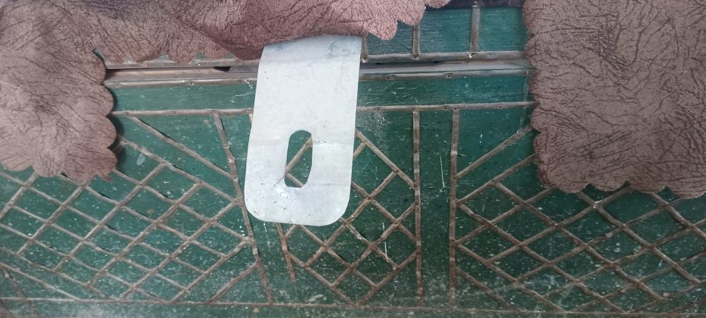 Сундук ,старый советский ,прочный ,без изъянов ,очень прочный  300 тыс