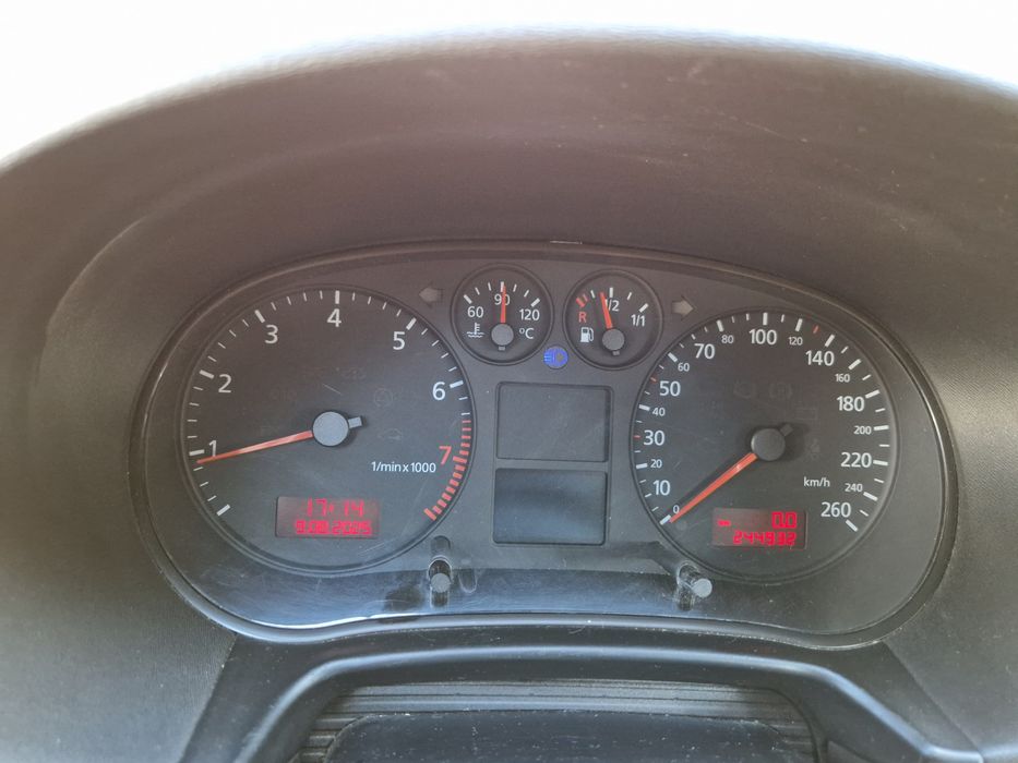 Продавам Audi A3 1.6 Facelift