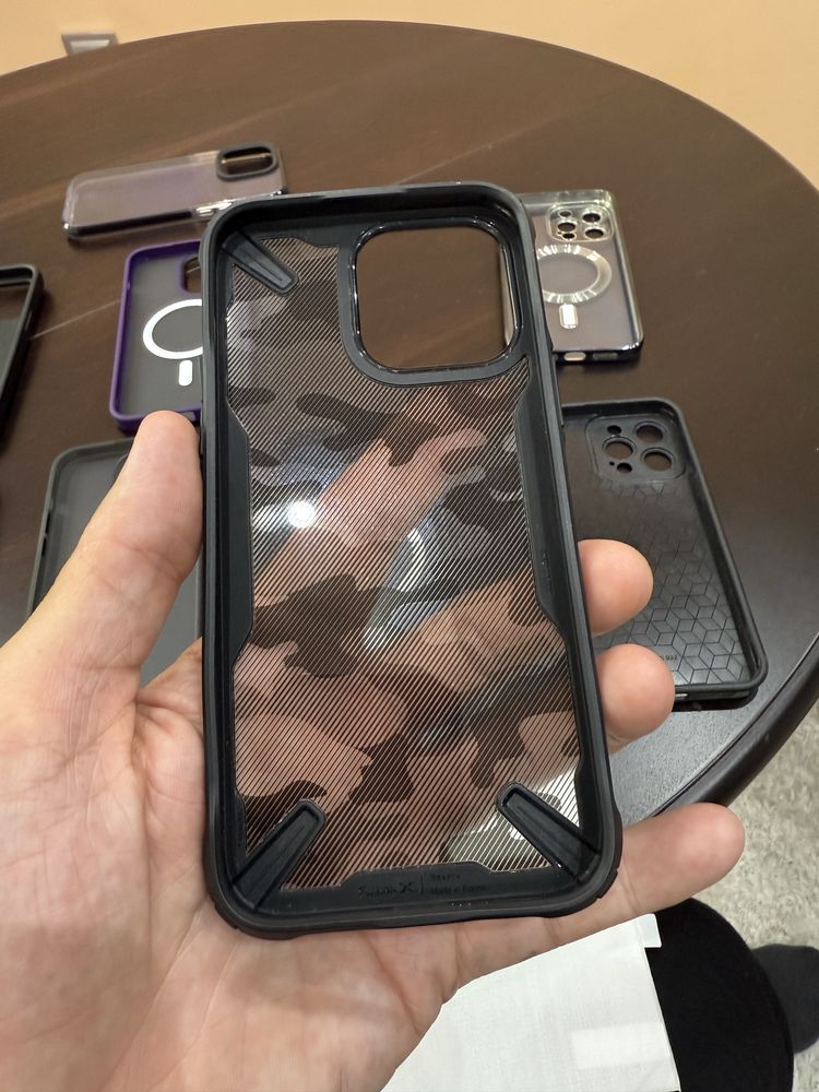 iphone 14 pro max ESR ,UAG,BENKS,SPIGEN ,SPECK+ стъклени протектори