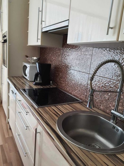 apartament de inchiriat