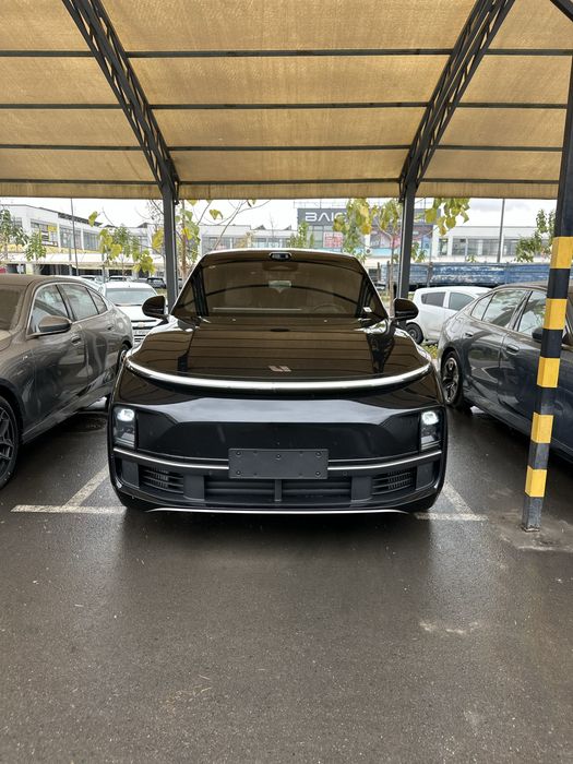 Lixiang L9 Li9  restyling 2026 notarius qoraga kofe