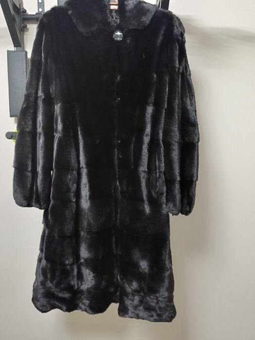 Продам шубу норковую