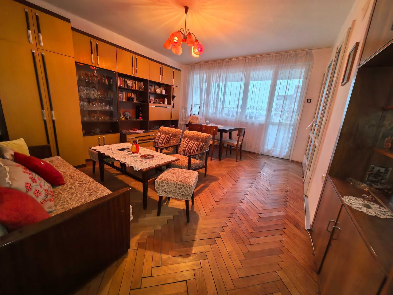 Продава се Тристаен апартамент в Ямбол, Зорница - 72 кв.м за 1063 €/кв.м - Снимка #1