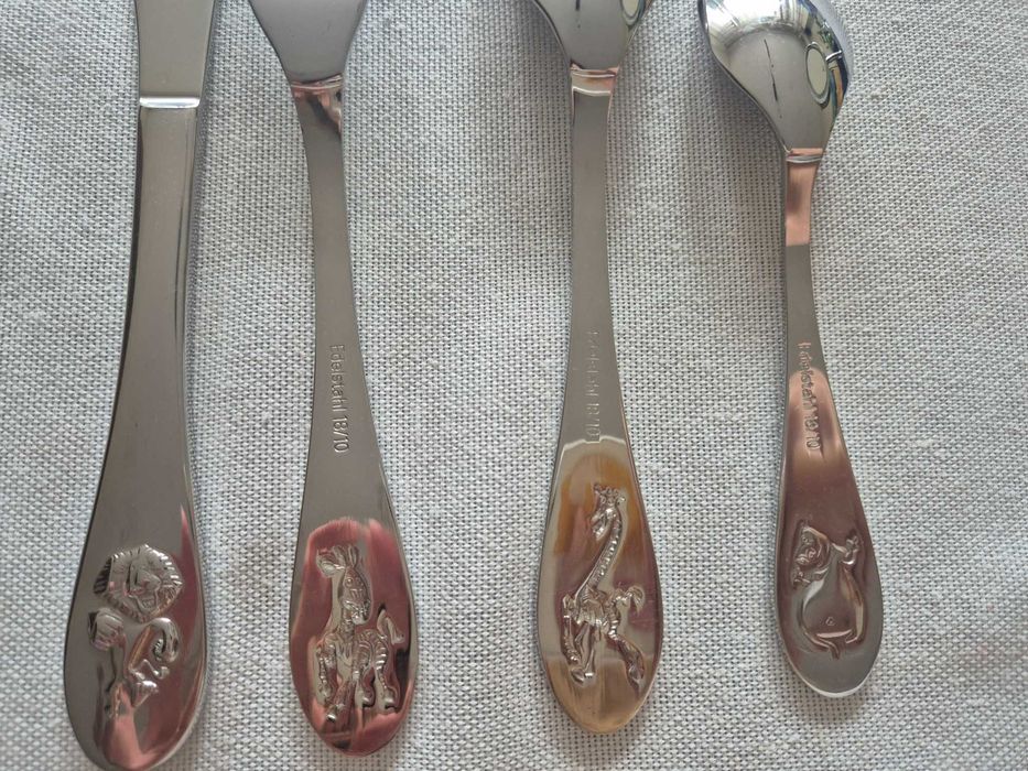 Детски прибори за хранене