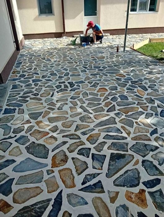 Piatra naturala de munte oriunde in tara + montat profesional