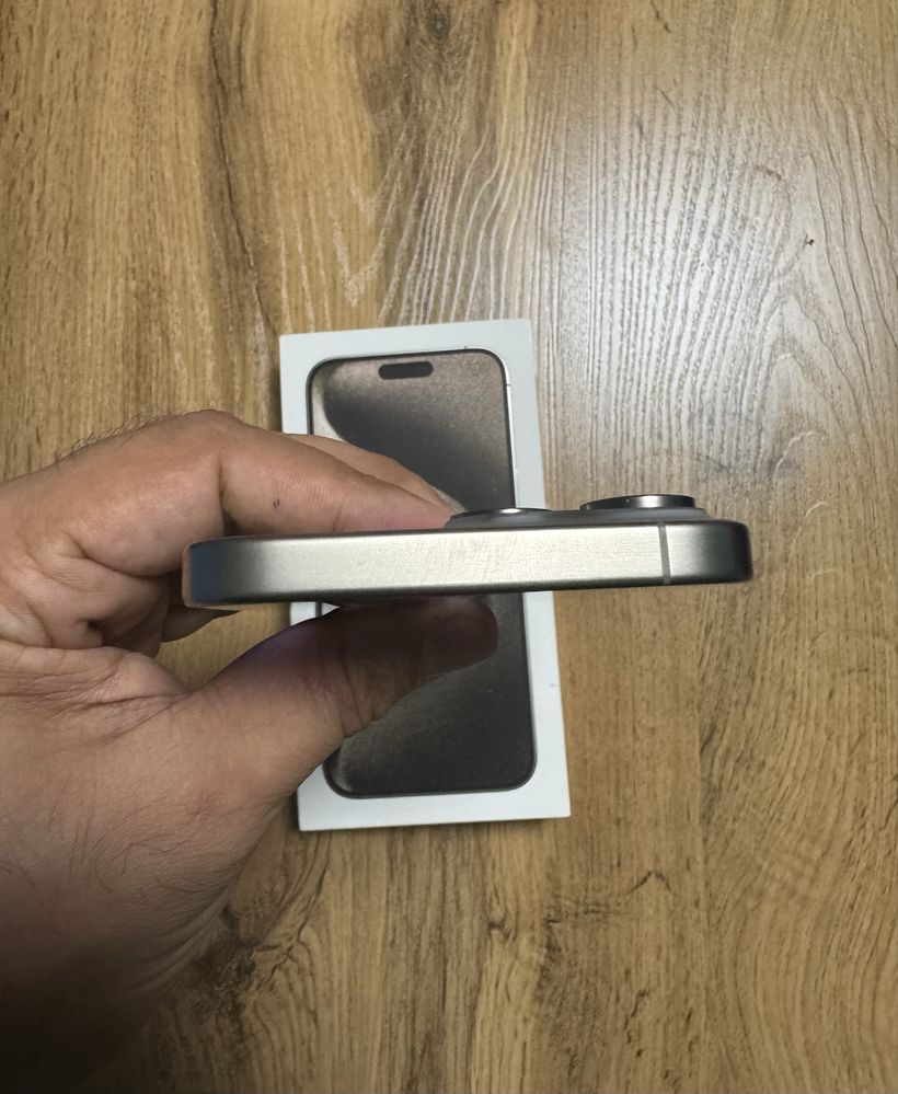 Iphone 15 pro max 512 natural Sim+eSim