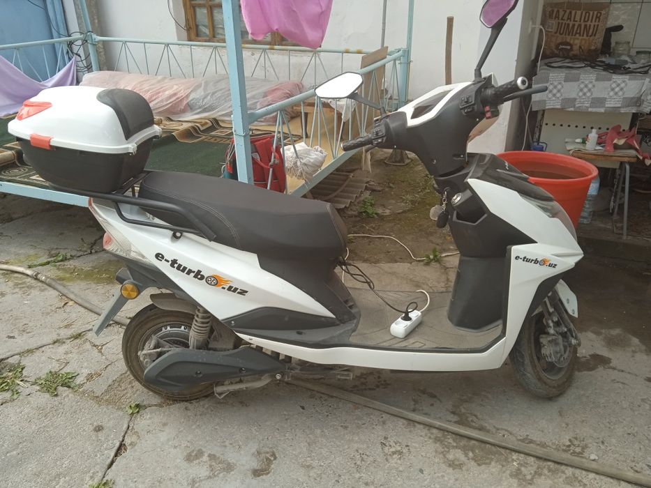 Скутер продам в хорошем состояним