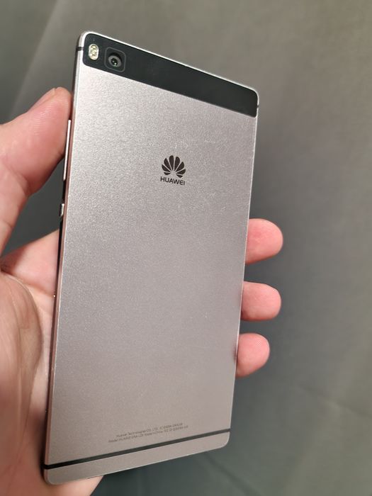 Huawei P8 – 16GB, liber de rețea, stare bună