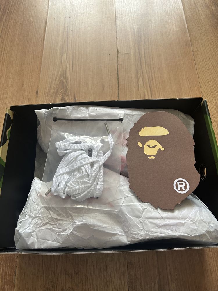 Vand adidasi bape