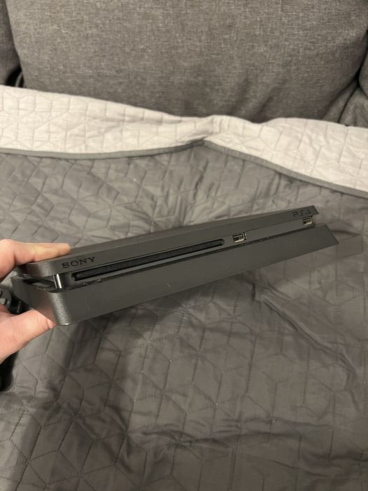 Consola Playstation 4 Slim 500gb