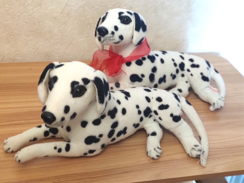 Герои от детски анимационни филми "101 далматинци"