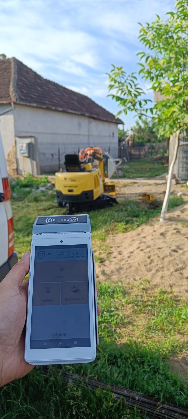 Mini excavator inchiriez fara operator ieftin utilaj inchiriere