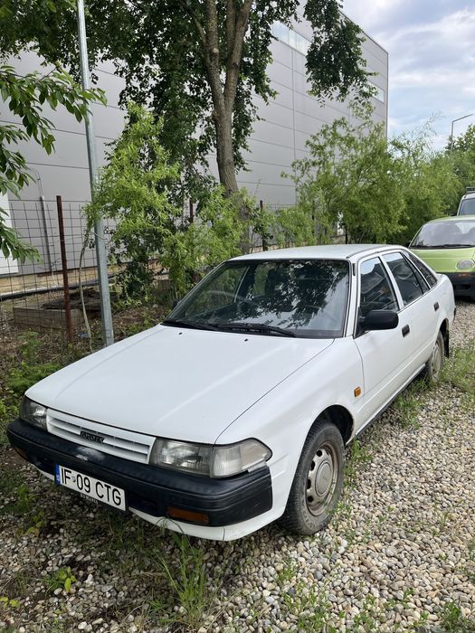 Vand Toyota Carina 2