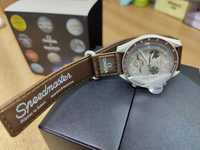 Omega Speedmaster Moonswatch .Mision to Saturn (lef)