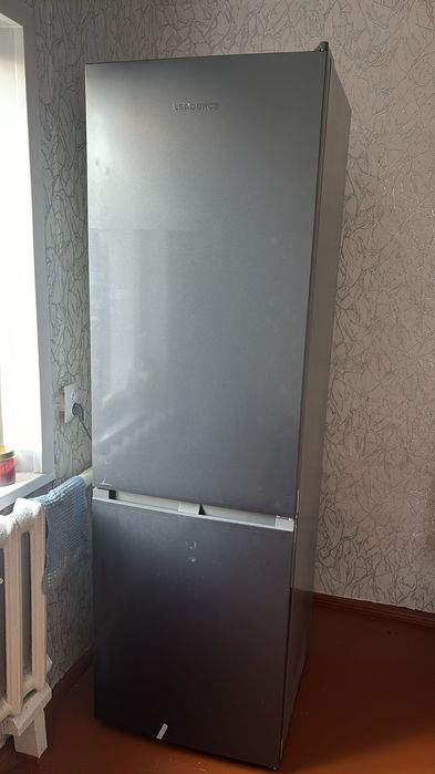Холодильник leadbroos