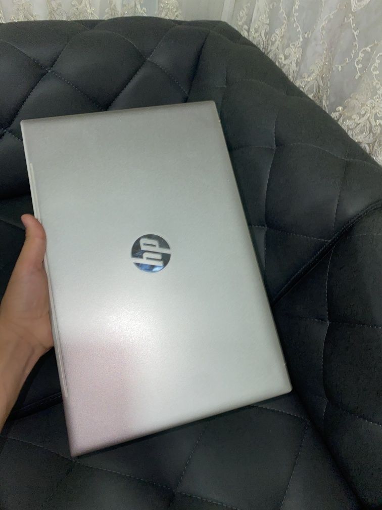 Noutbuk Hp pavilion 15-eh1063ur
