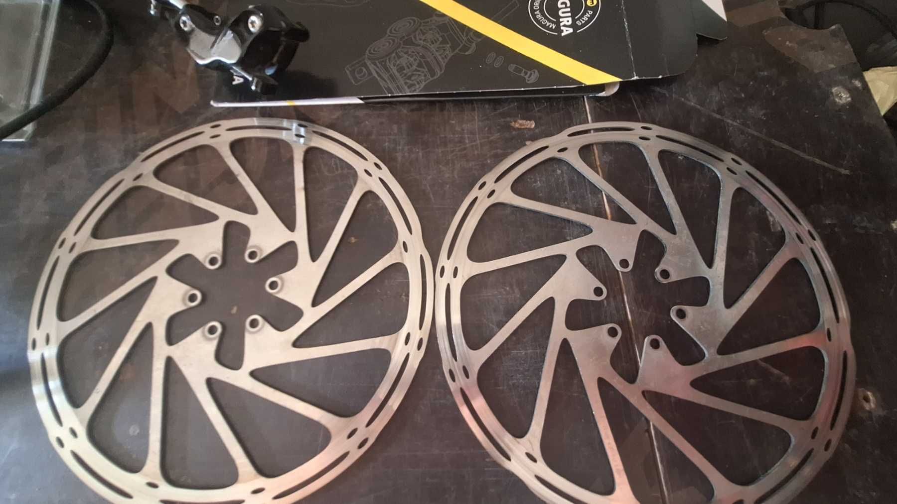 Продавам дискови спирачки sram code